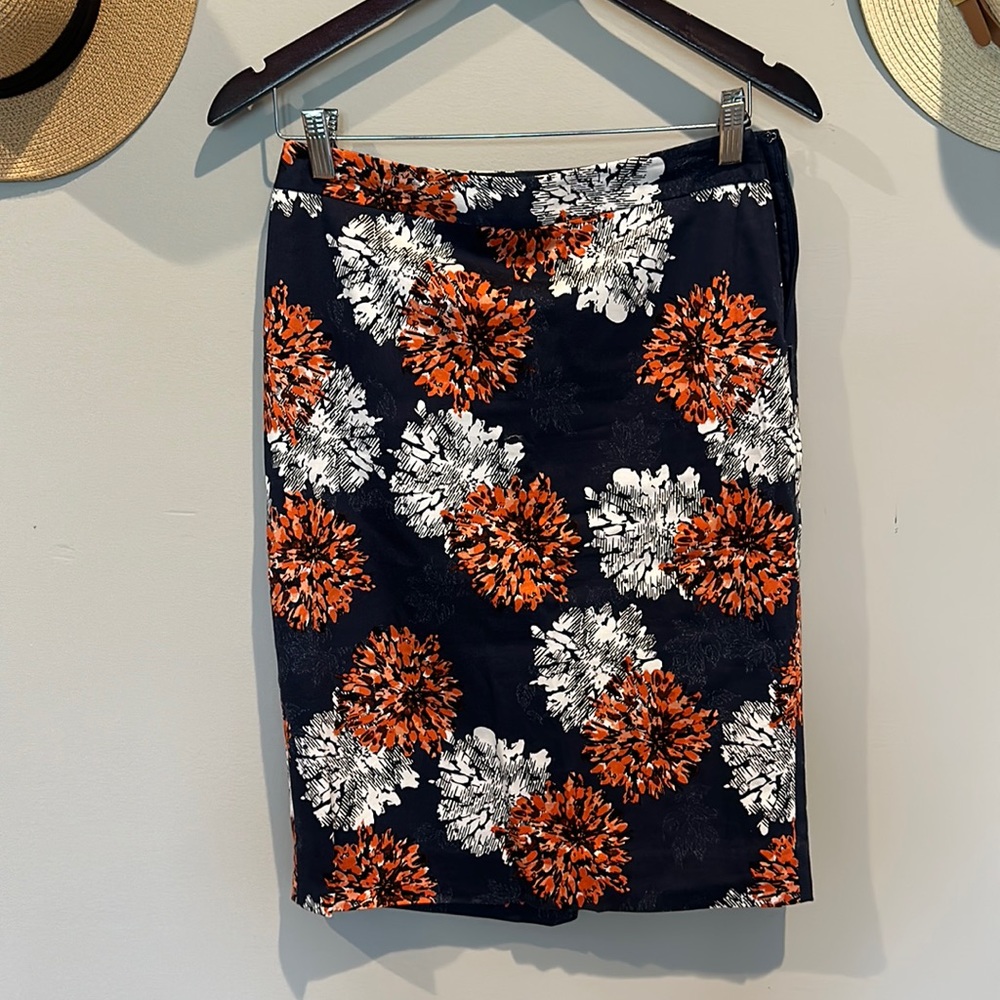 Limited size 4 pencil skirt - navy, white, orange
